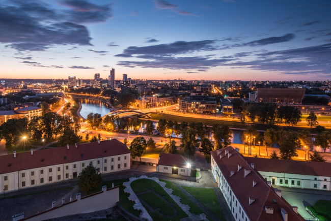 Обои картинки фото города, вильнюс , литва, vilnius, lithuania, вильнюс, ночной, город, панорама