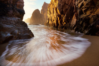 Картинка природа побережье пляж скалы океан песок лето
