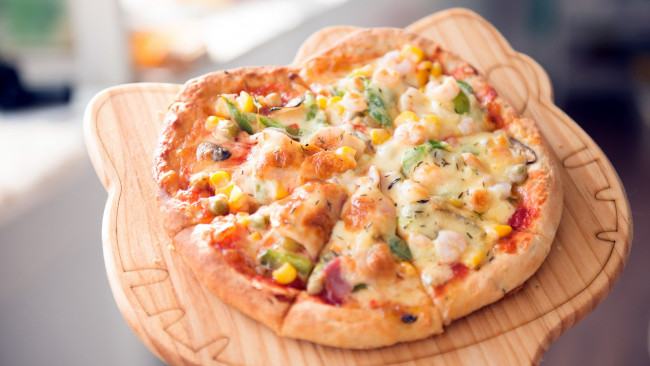 Обои картинки фото еда, пицца, кукуруза, сыр