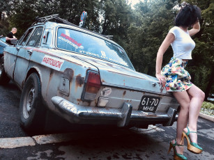 Картинка автомобили -авто+с+девушками gaz 24