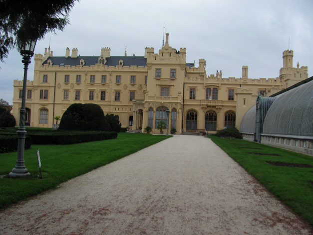 Обои картинки фото lednice castle, города, замок леднице , чехия, lednice, castle