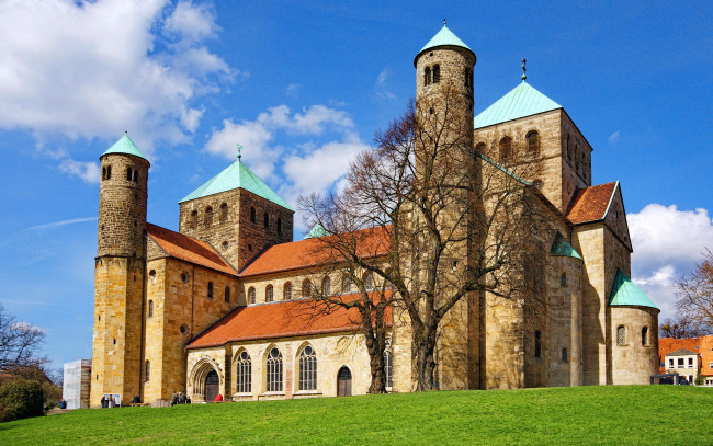 Обои картинки фото st michaels church, hildesheim, germany, города, - католические соборы,  костелы,  аббатства, st, michaels, church