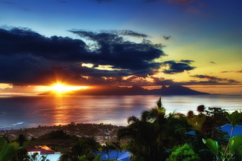 Картинка природа восходы закаты океан вечер тропики пальмы красота облака горы небо солнце