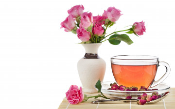 Картинка еда напитки Чай чай розы ваза бутоны чашка ложка