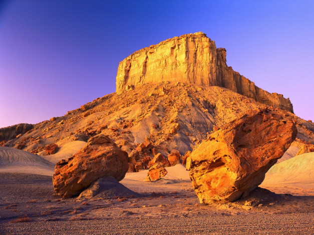 Обои картинки фото природа, горы, вершина, плоская, скала, камни, пустыня