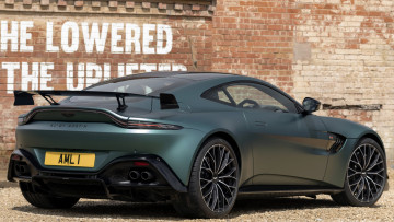 Картинка aston+martin+vantage+f1+edition+ uk +2021 автомобили aston+martin aston martin vantage f1 edition 2021