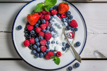 Картинка еда фрукты +ягоды ягоды breakfast cream berries малина черника клубника fresh
