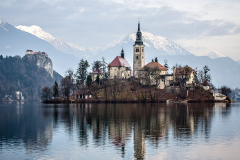 Картинка города -+православные+церкви +монастыри церковь дома остров горы озеро блед словения