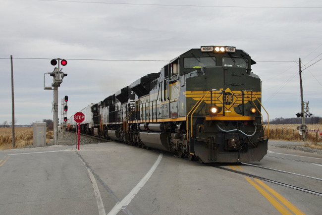 Обои картинки фото техника, поезда, состав, дорога, рельсы, локомотив, железная
