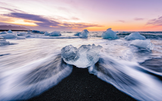 Обои картинки фото природа, побережье, берег, лёд, утро, ледниковая, лагуна, йёкюльсаурлоун, исландия