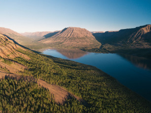 Картинка плато+путорана природа пейзажи озеро горы лес россия плато путорана сибирь