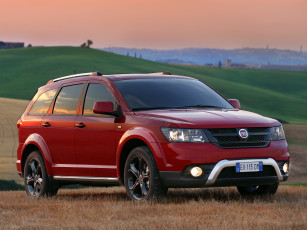 Картинка автомобили fiat freemont cross 345 2014г красный