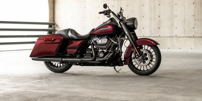 Обои картинки фото 2019 harley davidson road king, мотоциклы, harley-davidson, harley, davidson, road, king, мотоцикл, харлей, дэвидсон