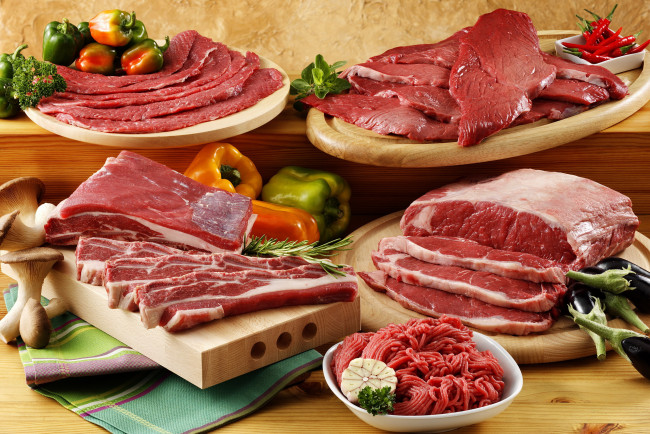 Обои картинки фото еда, мясные блюда, свежее, мясо, фарш, овощи, грибы
