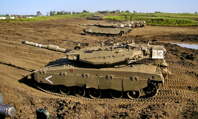 Обои картинки фото merkava, mkiii, техника, военная, танки, орудия, позиция, полигон