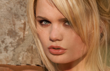 Картинка девушки alexis+ford блондинка лицо губы взгляд макияж