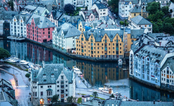 Картинка города олесунн+ норвегия яхты здания дома каналы