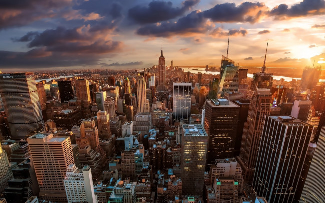 Обои картинки фото города, нью-йорк , сша, панорама, закат, тучи, небо, дома, здания