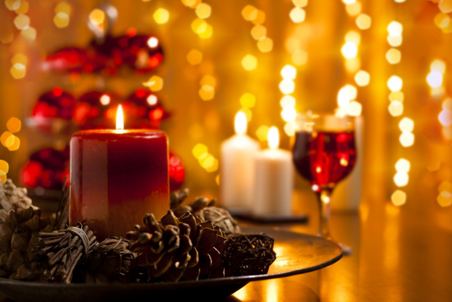 Обои картинки фото праздничные, новогодние, свечи, свеча, шишки