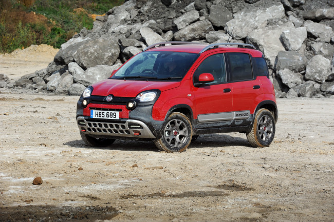 Обои картинки фото автомобили, fiat, красный, 2014г, 319, uk-spec, cross, panda