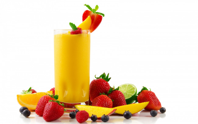Обои картинки фото еда, напитки,  сок, апельсин, клубника, сок, персик, peach, drinks, orange, strawberry, juice
