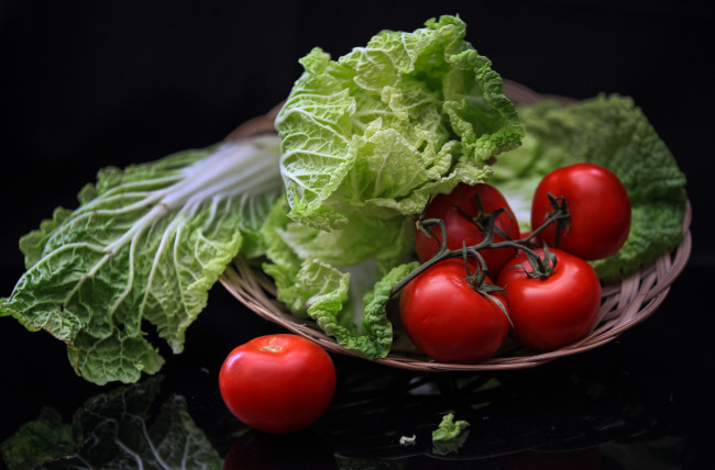 Обои картинки фото еда, овощи, салат, помидоры, томаты