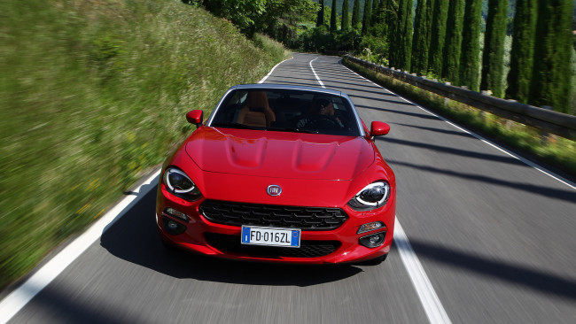 Обои картинки фото fiat 124 spider red 2017, автомобили, fiat, 124, красный, 2017, spider, red