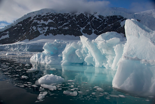 Обои картинки фото природа, айсберги и ледники, океан, горы, лёд, море