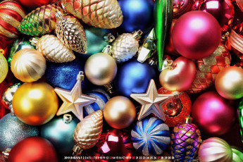 Картинка календари праздники +салюты игрушка шар