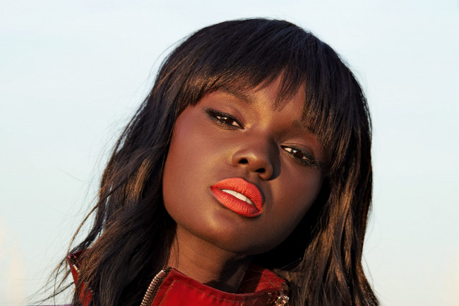 Обои картинки фото duckie thot, девушки, -unsort , лица,  портреты, портрет, модель, девушка, duckie, thot, взгляд, макияж, лицо, мулатка, темнокожая, чернокожая