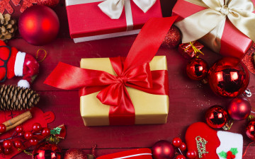 Картинка праздничные подарки+и+коробочки декор праздник игрушки украшения новый год бант подарок