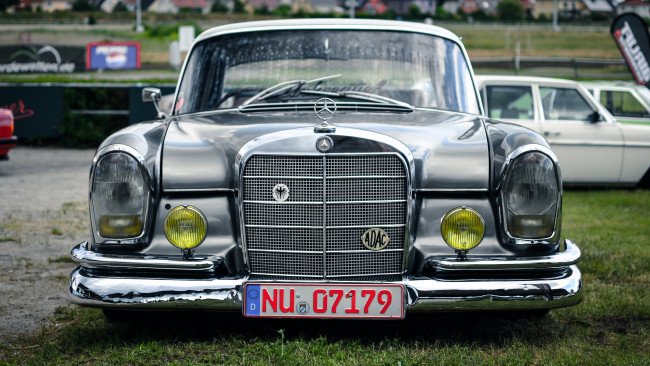 Обои картинки фото автомобили, mercedes-benz, w111