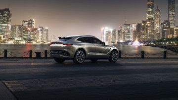 Картинка автомобили aston+martin aston martin dbx straight six 2021 астон мартин кроссовер город ночь