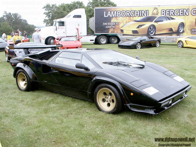 Обои картинки фото автомобили, выставки, уличные, фото, lamborghini, countach