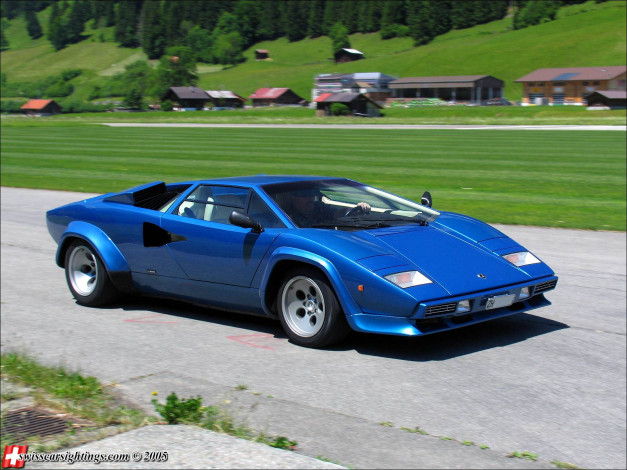 Обои картинки фото автомобили, выставки, уличные, фото, lamborghini, countach