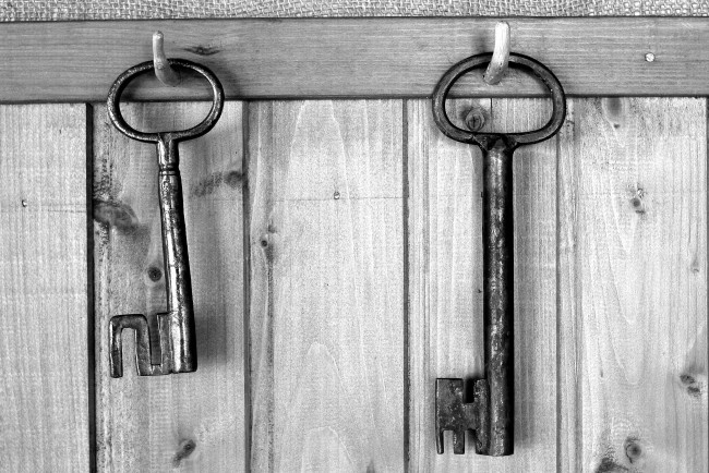 Обои картинки фото разное, ключи, замки, дверные, ручки, старинный