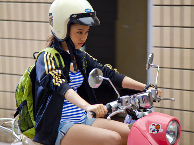 Обои картинки фото мотоциклы, мото, девушкой, моторолер, азиатка, девушка