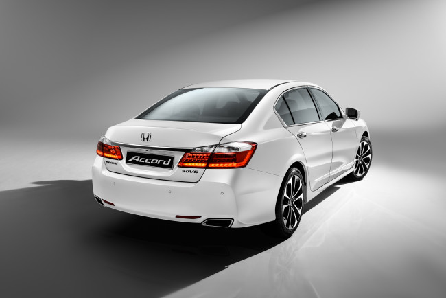 Обои картинки фото автомобили, honda, accord, cis-spec, 2014г, светлый, v6