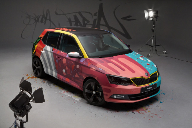 Обои картинки фото автомобили, skoda, fabia, street, art