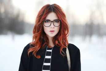 обоя девушки, ebba zingmark, рыжая, очки, зима, снег, кофта