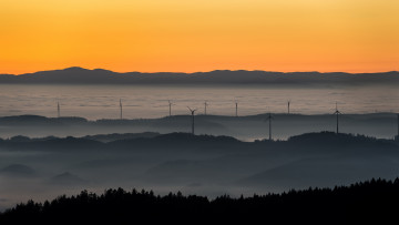 Картинка разное мельницы ветряки утро туман