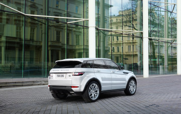 Картинка автомобили range+rover 2015г dynamic hse evoque range rover светлый