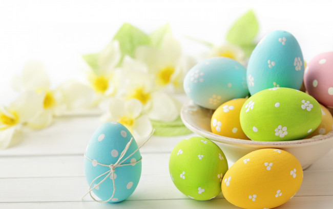 Обои картинки фото праздничные, пасха, delicate, flowers, eggs, easter, цветы, яйца, pastel