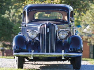 Картинка plymouth+deluxe+model-p2+touring+sedan+1936 автомобили plymouth deluxe model-p2 touring sedan 1936 blue