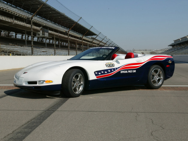 Обои картинки фото corvette convertible indy 500 pace car 2004, автомобили, corvette, 2004, car, pace, 500, indy, convertible
