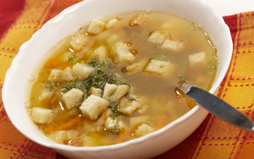 Картинка еда первые+блюда суп зелень сухарики