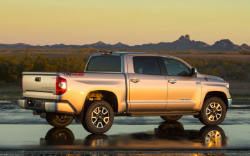 Картинка автомобили toyota tundra pickup