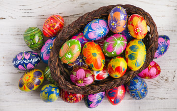 Картинка праздничные пасха eggs spring happy яйца крашеные busket easter colorful wood decoration корзина весна