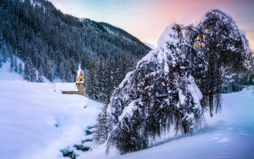 Картинка природа зима winter nature trees снег церковь mountains snow