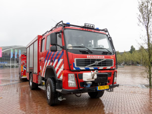 Картинка volvo+fire+truck автомобили пожарные+машины спецтехника автомобиль пожарный